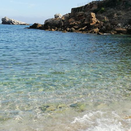 Carini Luxury Apartment Vicino Aereoporto E Al Mare Bagian luar foto
