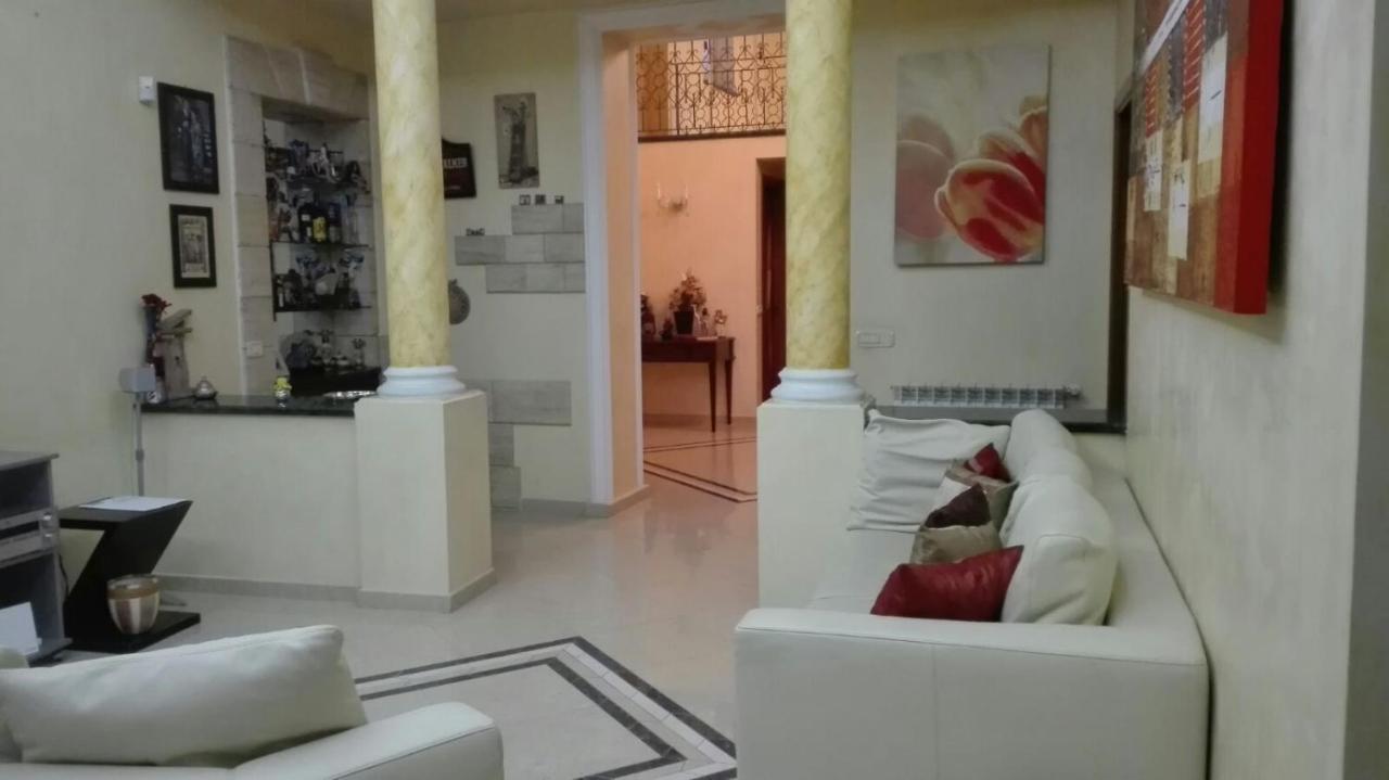 Carini Luxury Apartment Vicino Aereoporto E Al Mare Bagian luar foto