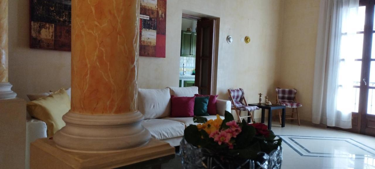 Carini Luxury Apartment Vicino Aereoporto E Al Mare Bagian luar foto