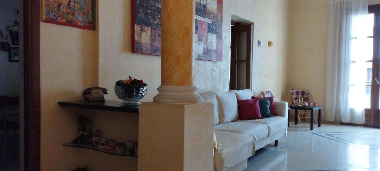 Carini Luxury Apartment Vicino Aereoporto E Al Mare Bagian luar foto